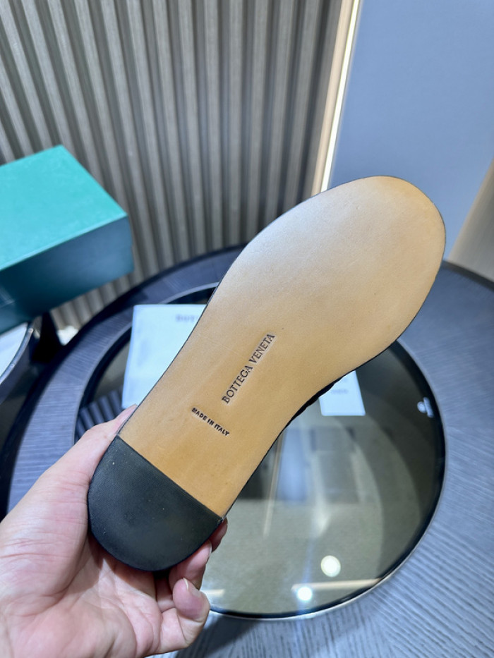 BOTTEGA VENETA SNEAKER COPSHPE BV-53