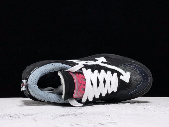 OF C/O ODSY-1000 SNEAKER   KICKZE OW-1