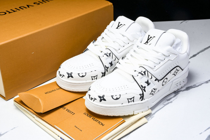 LVT  SNEAKERS   COPSHOE  L&V-trainer 15