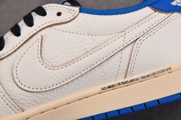 Travis Scott x Fragment x Air Jordan 1 Low OG DM7866-104