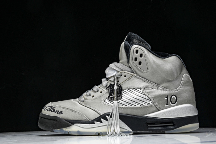 Jordan 5 Retro Wings (2025)  - IO2038-001