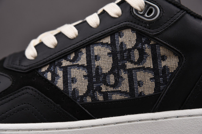 D1R* B27  SNEAKER  KICKZE DR-44