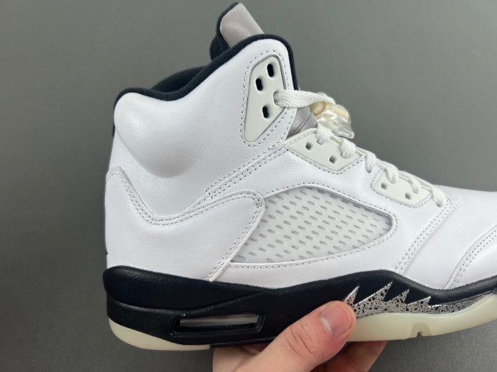 Air Jordan 5 “White Black”  DD0587-110