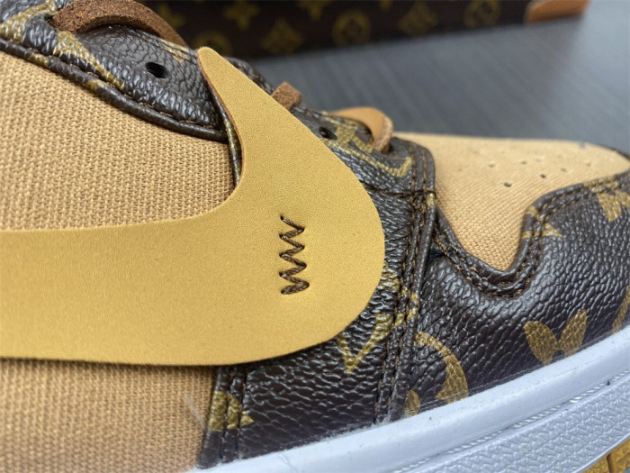 L W x OF x Air Jordan 1 Customs  AQ0818-201