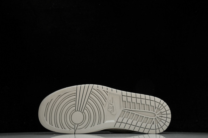 OFF-WHITE x Travis Scott x Air Jordan 1 OW  DM7866-198