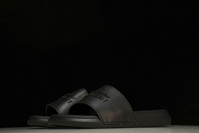 mcqueen  slide cophsoe MQS-06