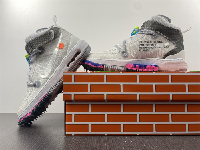 OF x Nike Air Force 1 Mid DO6290-100