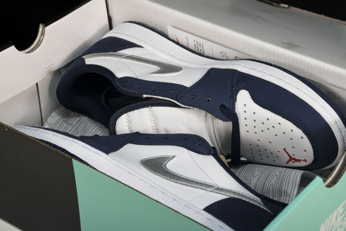 Jordan 1 Low SB Midnight Navy Men