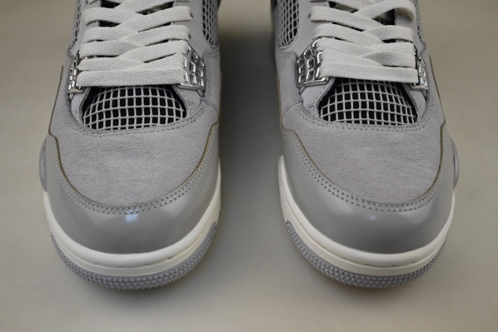 Air Jordan 4 Womens Frozen Moments AQ9129-001