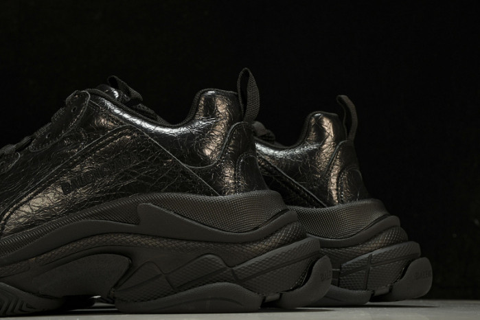 BL TRIPLE S TRAINERS -COPSHOE BL 242