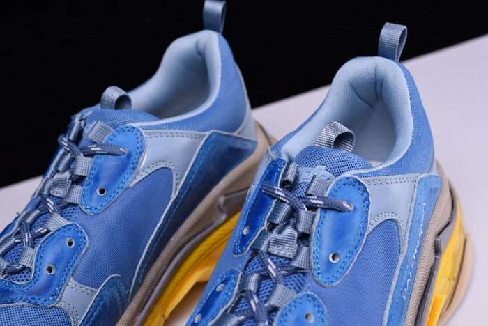 BL 17FW TRIPLE S“CREAM”  Washed Show Snea Grey  MENS 483513W06E