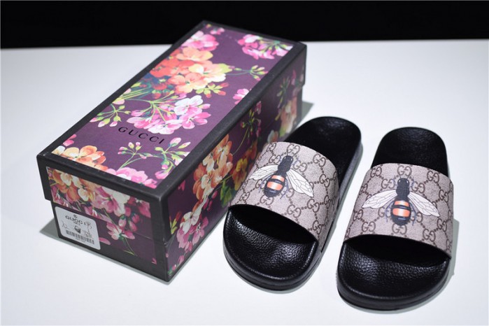 GC Leather SLIDE SANDAL with PLAID BEE